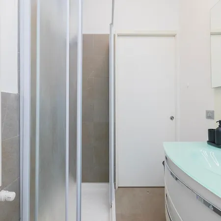 Sweet Apartment *