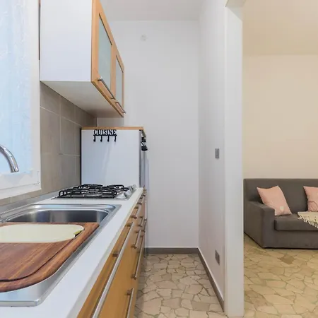 Sweet Apartment *