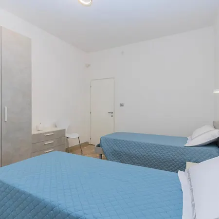 Apartment Sweet *