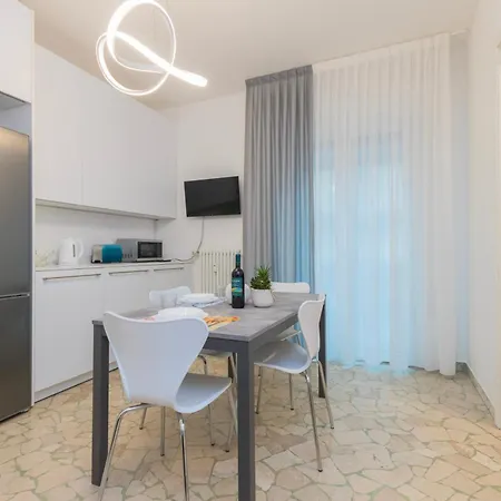 Apartment Sweet *